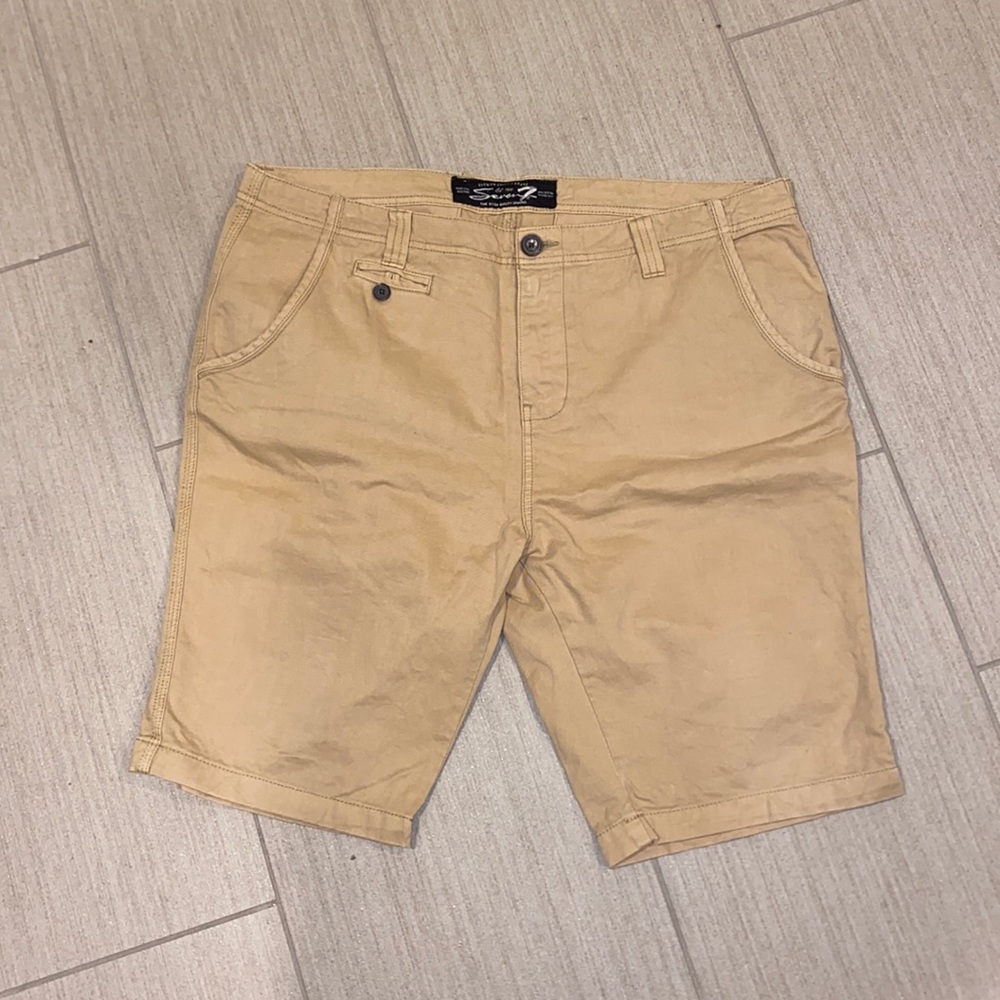 Seven Shorts Size 36